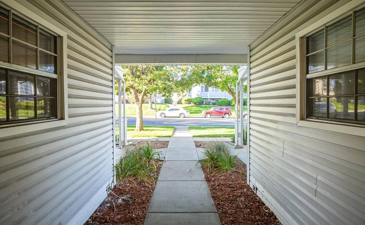 Apartment for rent at 12513 E Pacific Circle #D, Aurora, CO 80014