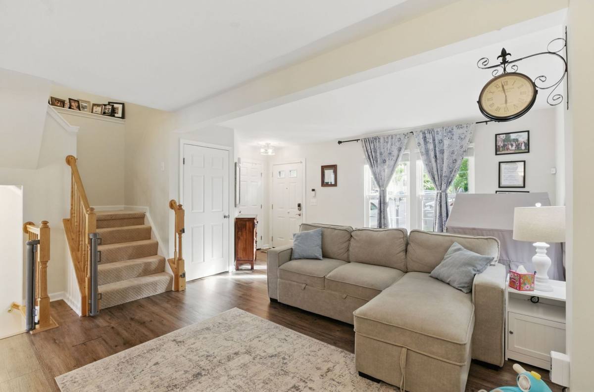 Townhouse for rent at 19954 Fieldgrass Square, Ashburn, VA 20147