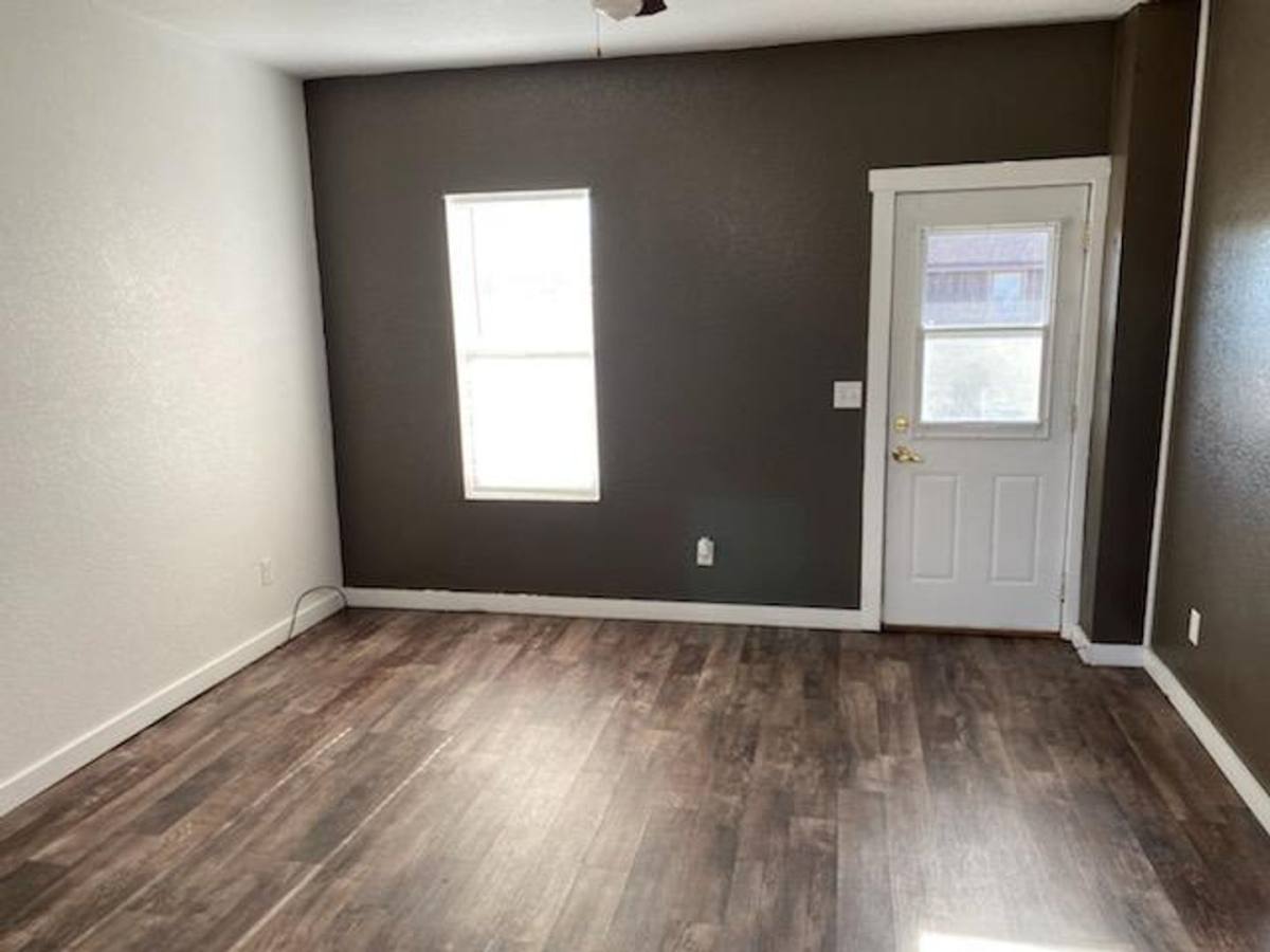 House for rent at 706 Noble St, Marshalltown, IA 50158