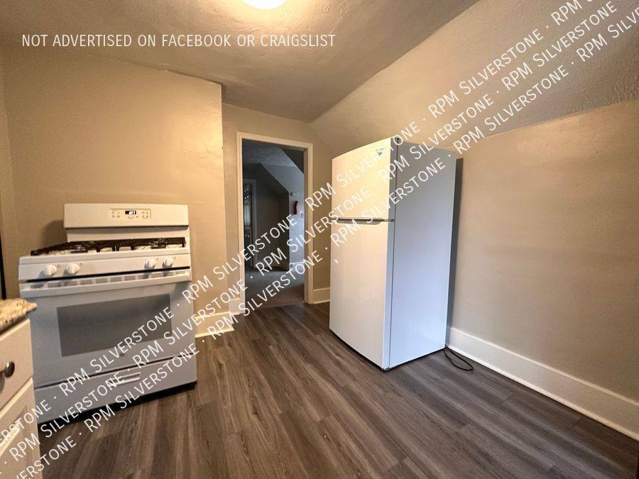 House for rent at 509 E George, Hazel Park, MI 48030