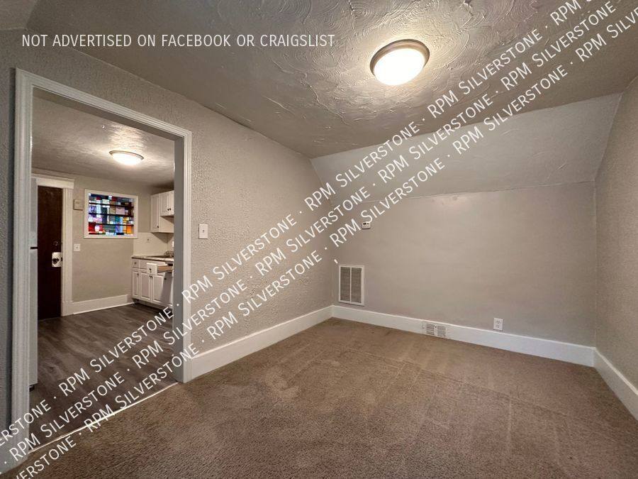 House for rent at 509 E George, Hazel Park, MI 48030