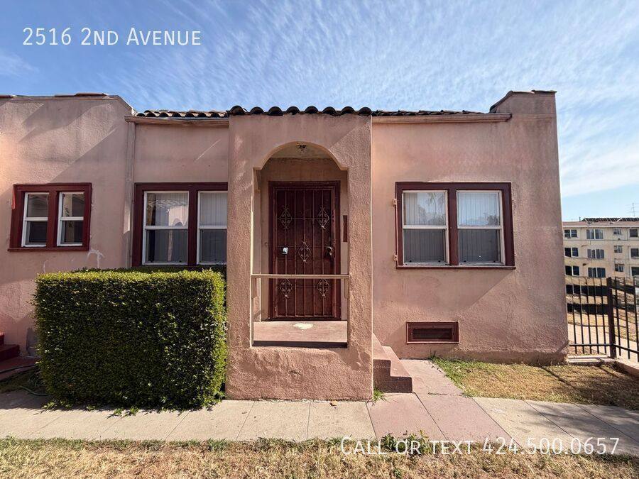Apartment for rent at 2516 2nd Ave, Los Angeles, CA 90018