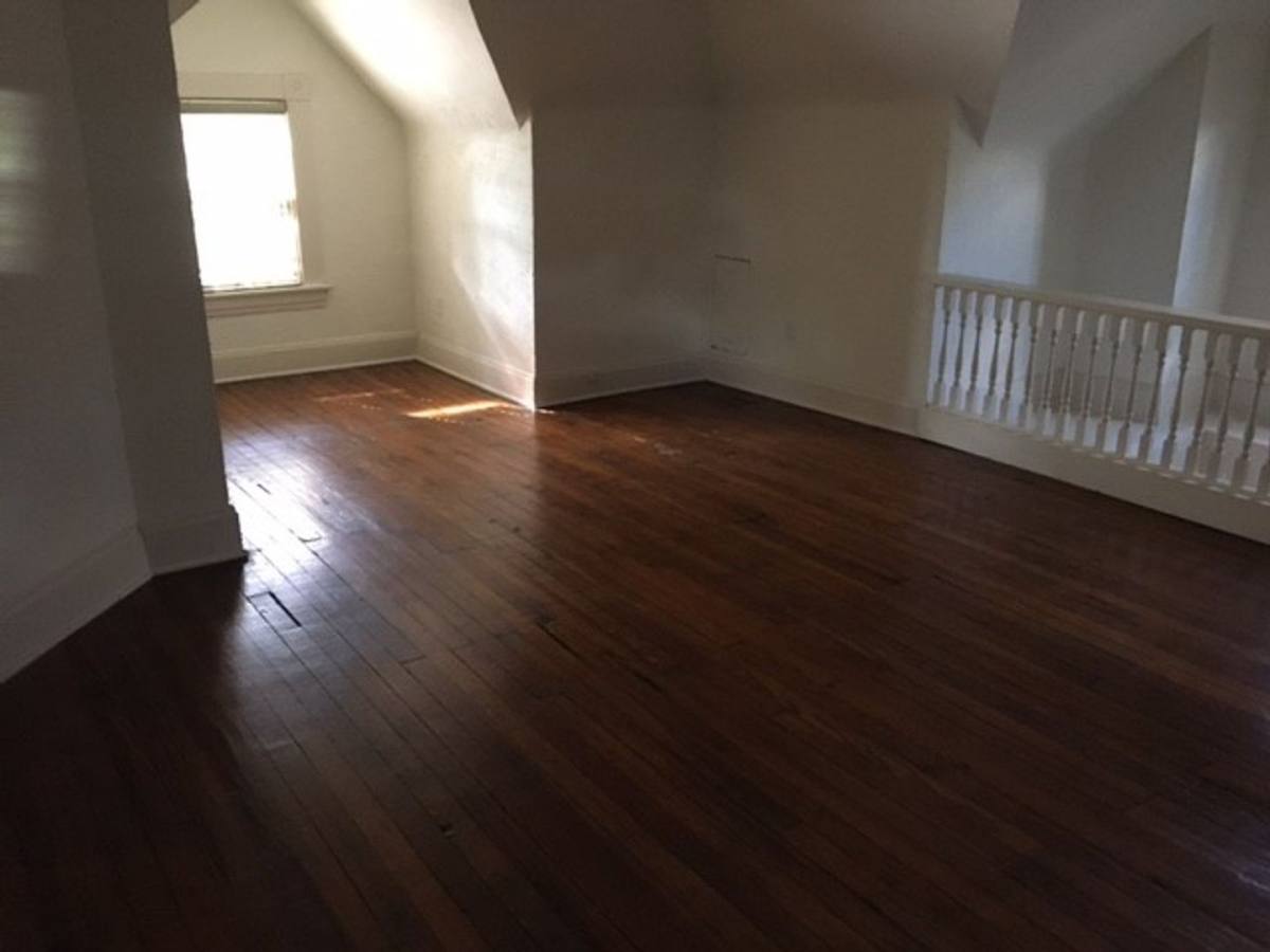 Apartment for rent at 868-870 Neil Ave, Columbus, OH 43215