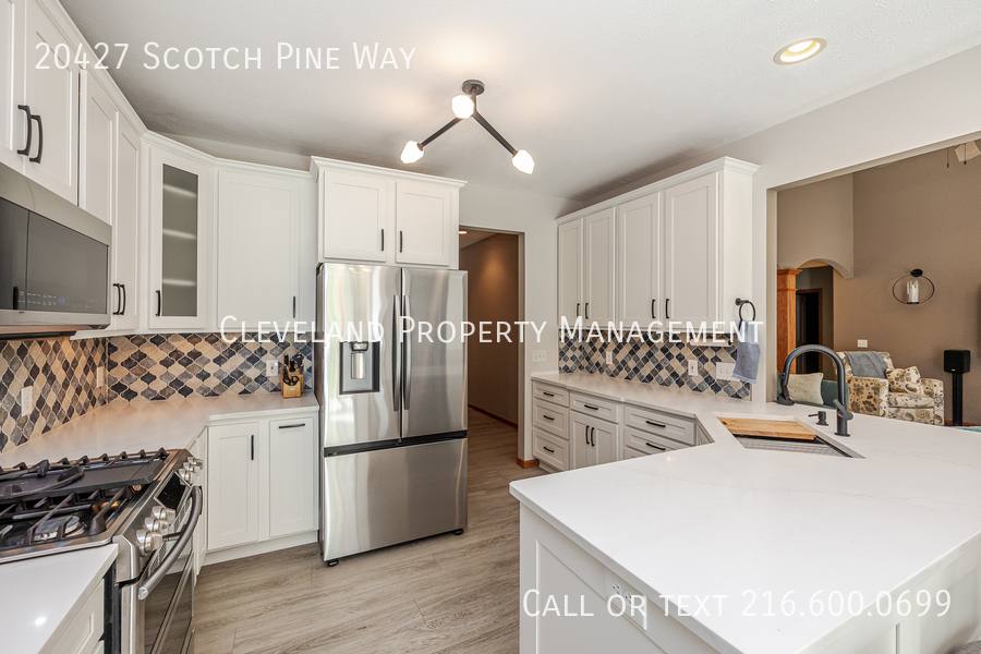 House for rent at 20427 Scotch Pine Way, Strongsville, OH 44149