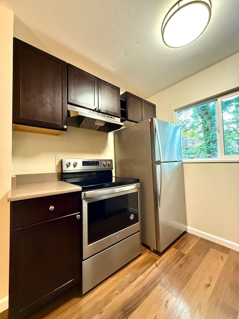 Apartment for rent at 1626-1646 SE Ash St, Portland, OR 97214