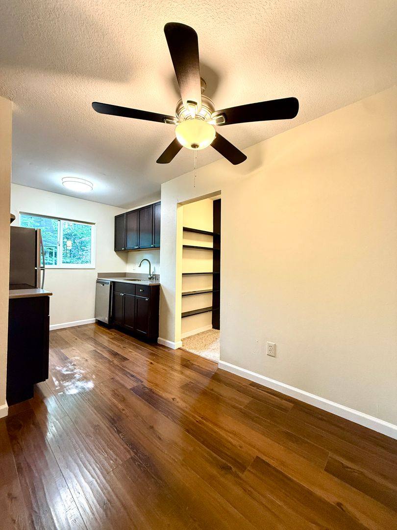 Apartment for rent at 1626-1646 SE Ash St, Portland, OR 97214