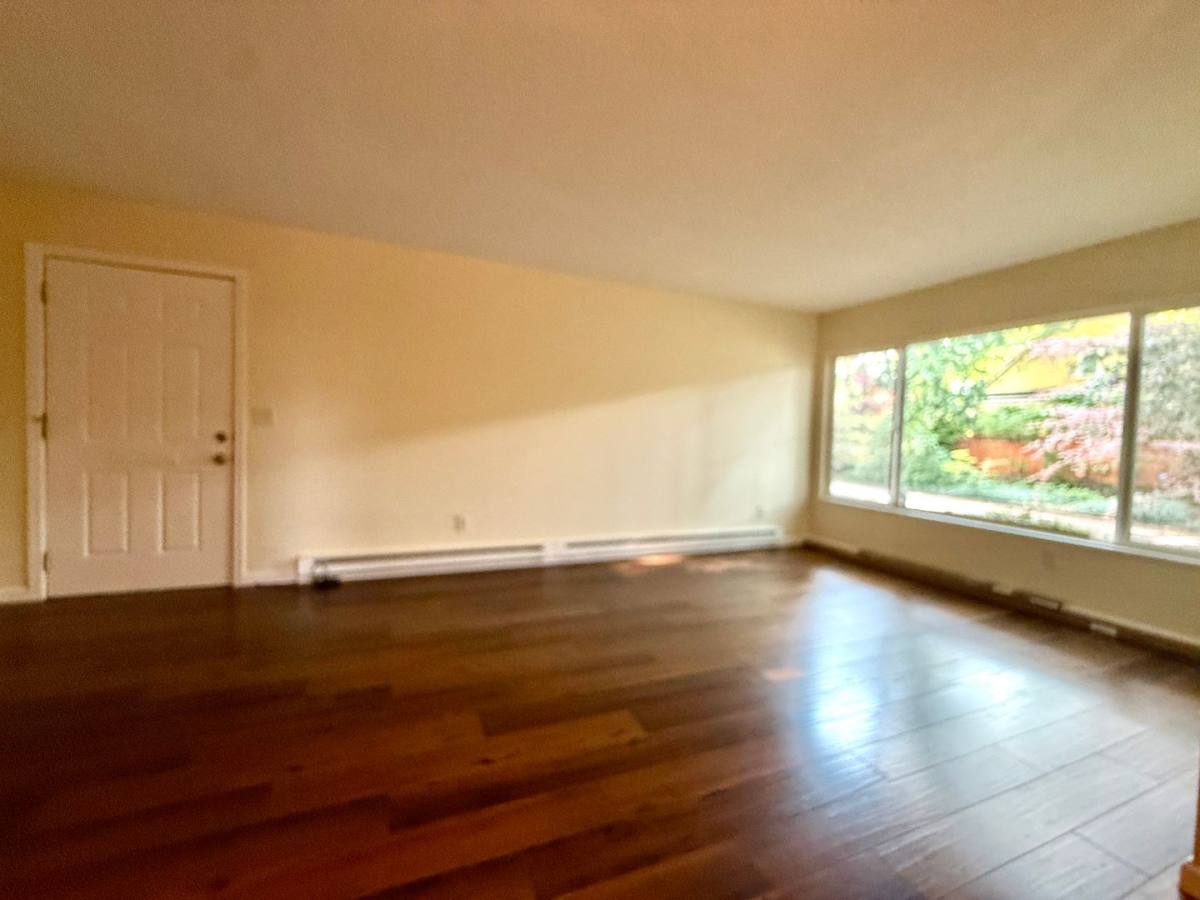 Apartment for rent at 1626-1646 SE Ash St, Portland, OR 97214
