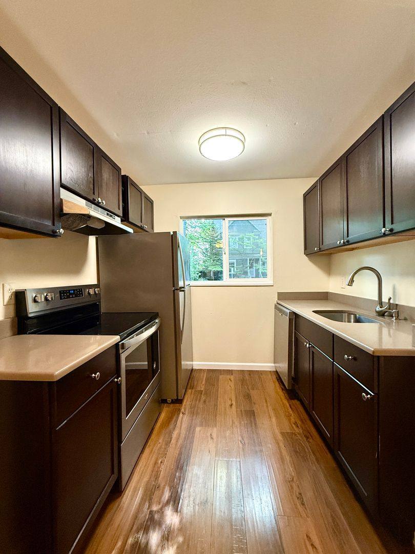 Apartment for rent at 1626-1646 SE Ash St, Portland, OR 97214