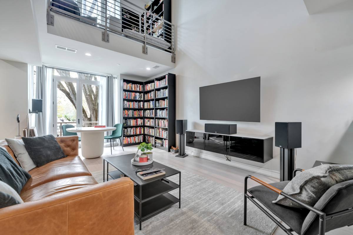 House for rent at 409 17th St NE #A, Washington, DC 20002