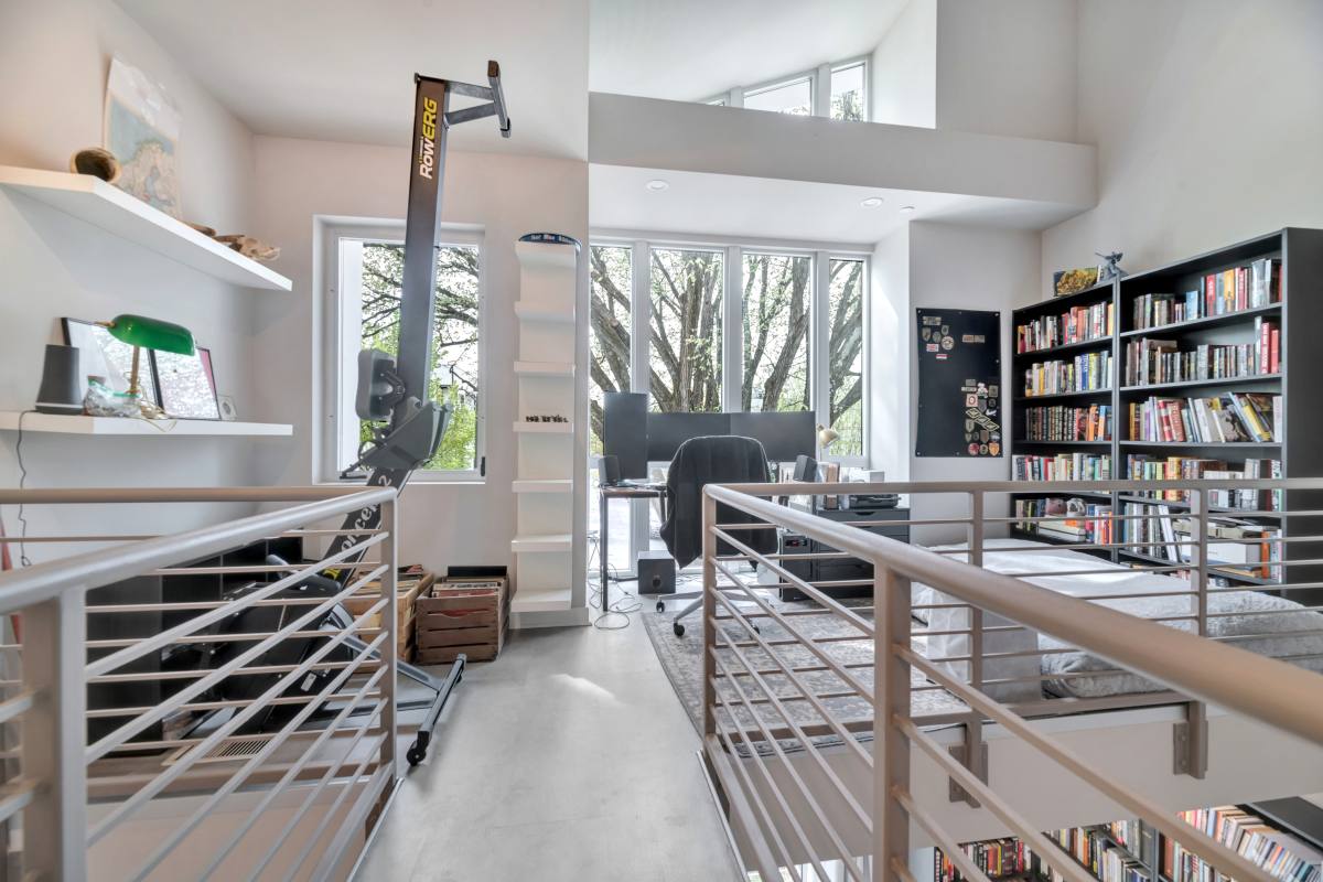 House for rent at 409 17th St NE #A, Washington, DC 20002