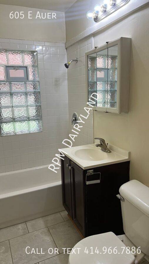 Apartment for rent at 605 E Auer, Milwaukee, WI 53212