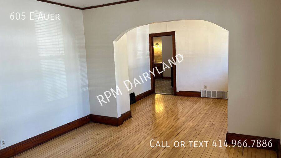 Apartment for rent at 605 E Auer, Milwaukee, WI 53212