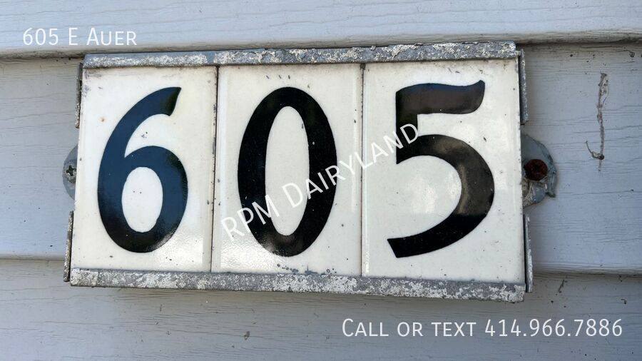 Apartment for rent at 605 E Auer, Milwaukee, WI 53212
