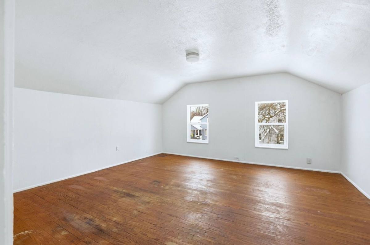 Apartment for rent at 926 N Porter St, Saginaw, MI 48602