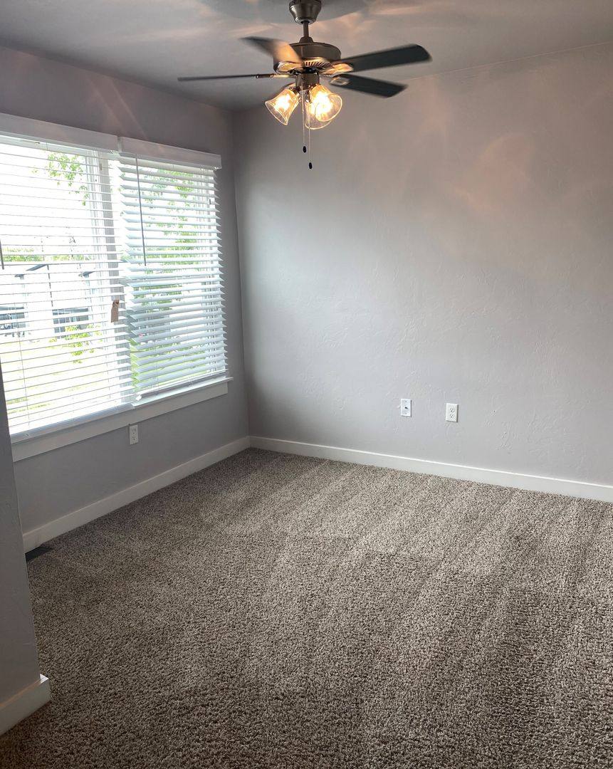 Apartment for rent at 40 Q St NW, Ardmore, OK 73401