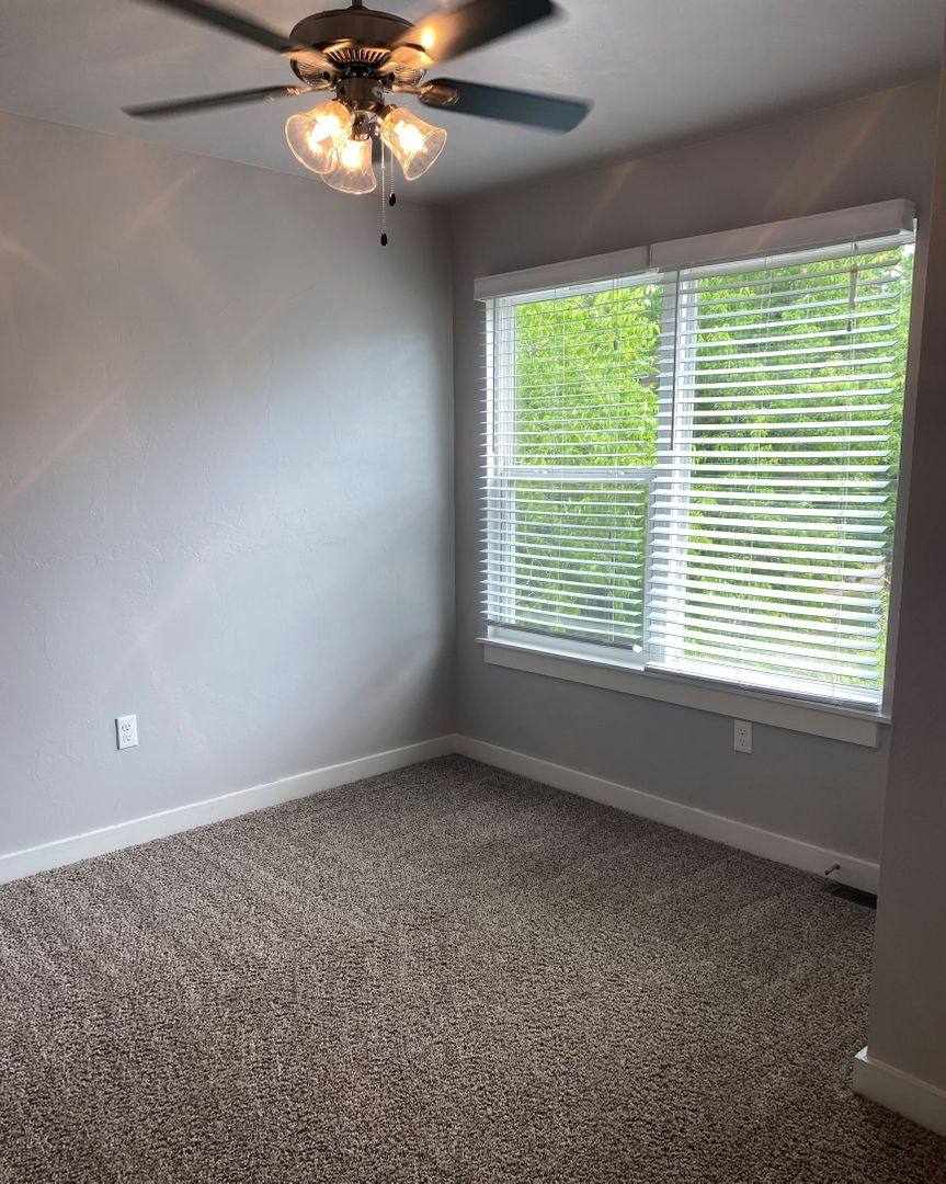 Apartment for rent at 40 Q St NW, Ardmore, OK 73401