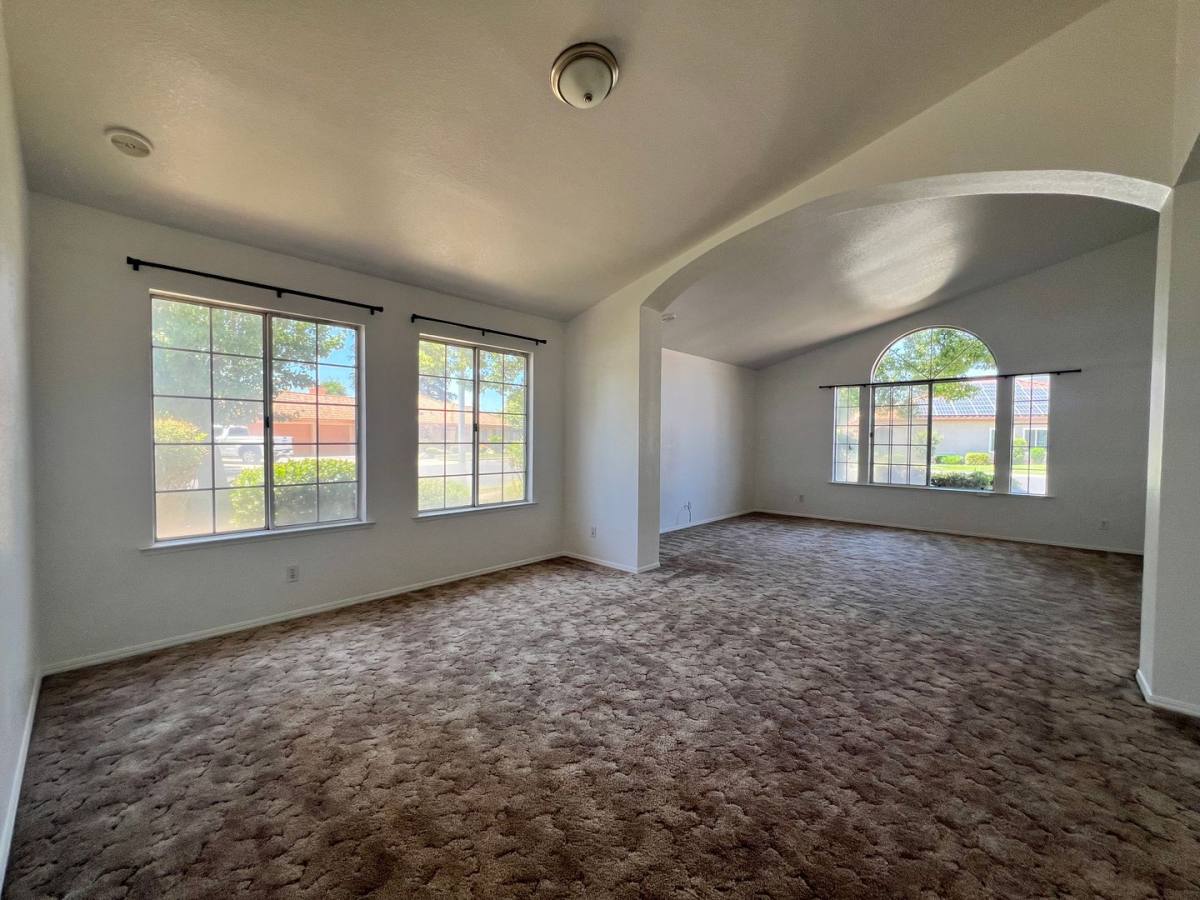 House for rent at 901 Paintbrush Dr, Madera, CA 93637