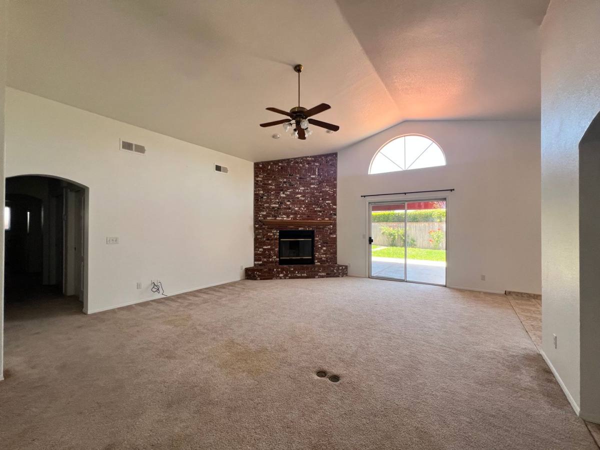 House for rent at 901 Paintbrush Dr, Madera, CA 93637