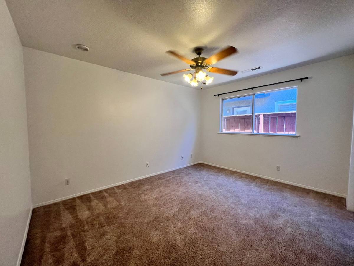 House for rent at 901 Paintbrush Dr, Madera, CA 93637