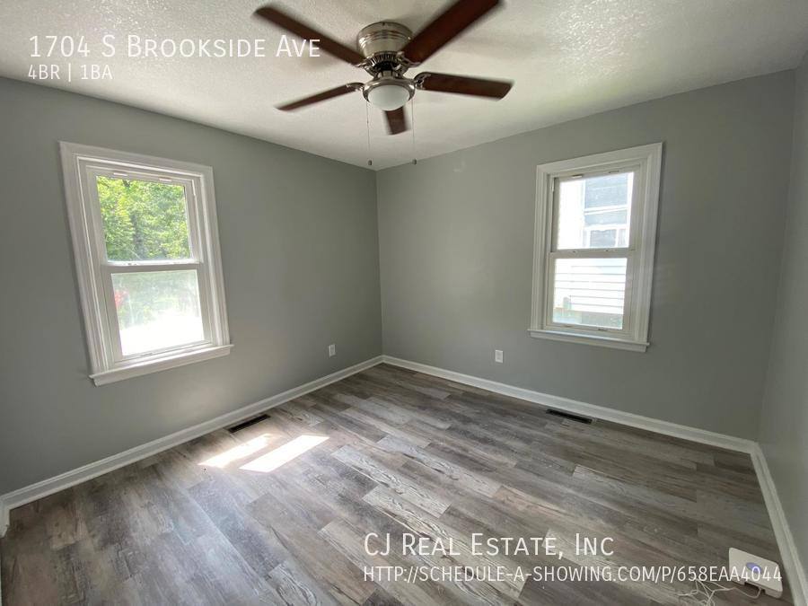 House for rent at 1704 S Brookside Ave, Independence, MO 64052