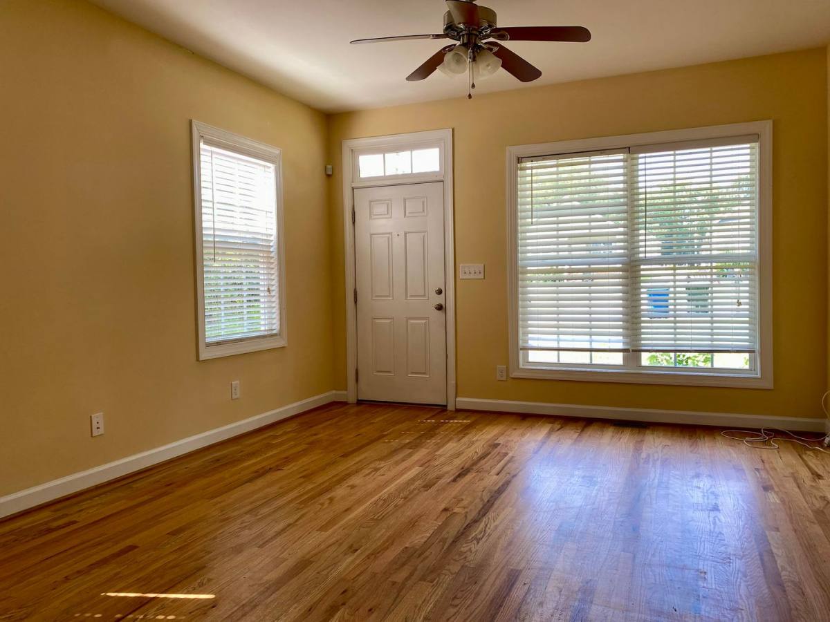 House for rent at 3921 Lexington Dr, Raleigh, NC 27606