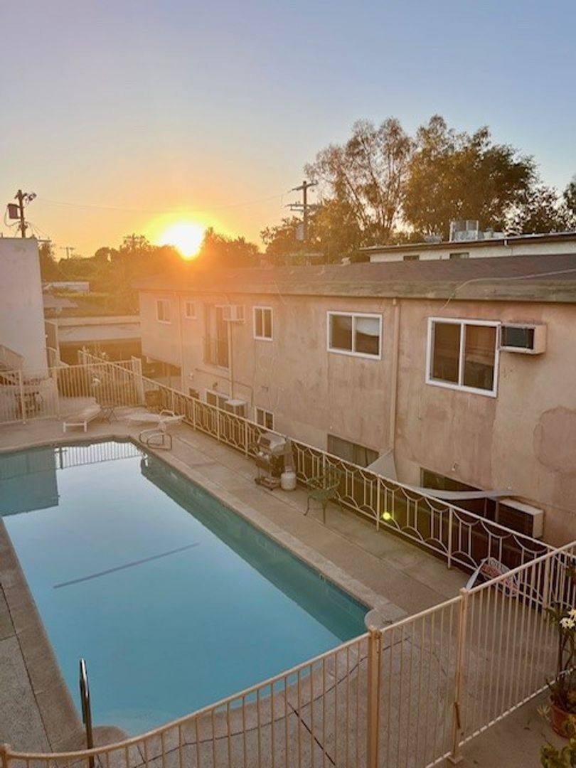 Apartment for rent at 4901 Laurel Canyon Blvd, Valley Village, CA 91607