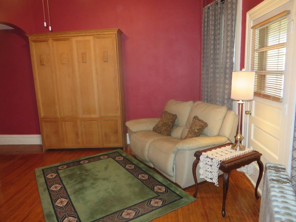 Apartment for rent at 517 W Washington Blvd, Fort Wayne, IN 46802