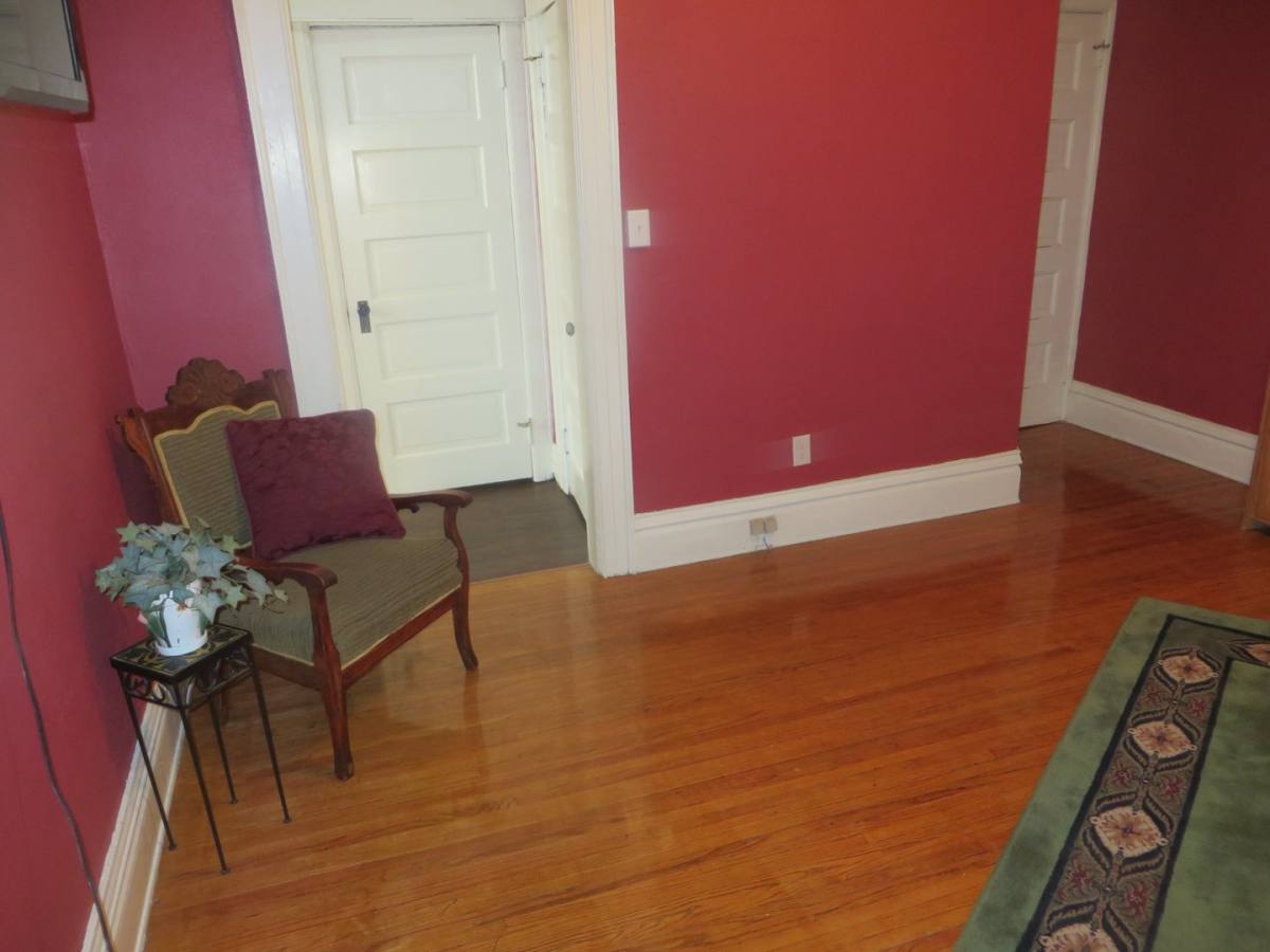 Apartment for rent at 517 W Washington Blvd, Fort Wayne, IN 46802