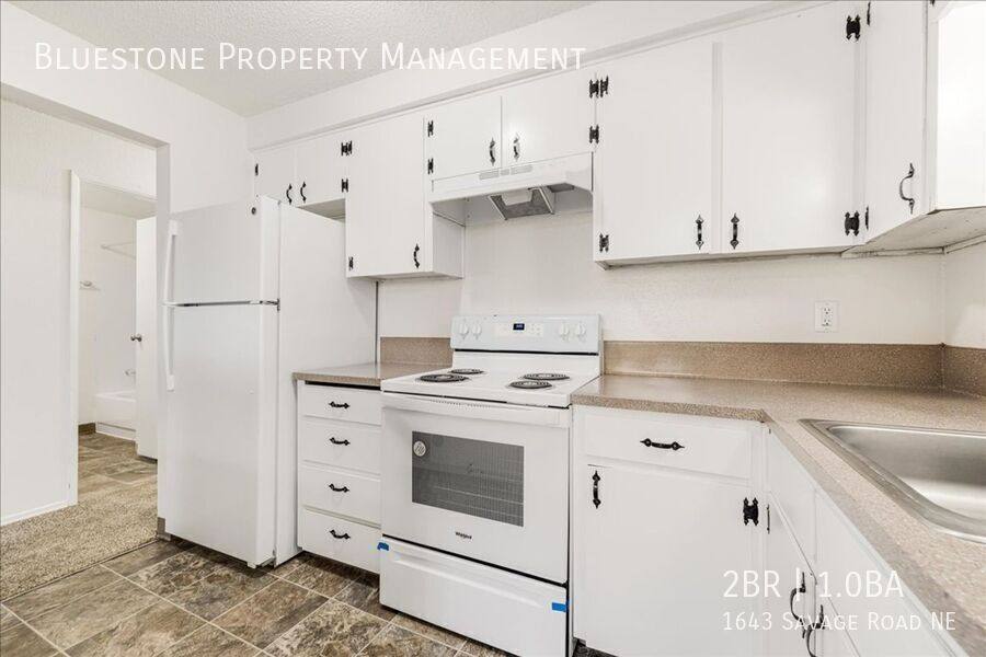 Apartment for rent at 1643 Savage Rd NE, Salem, OR 97301