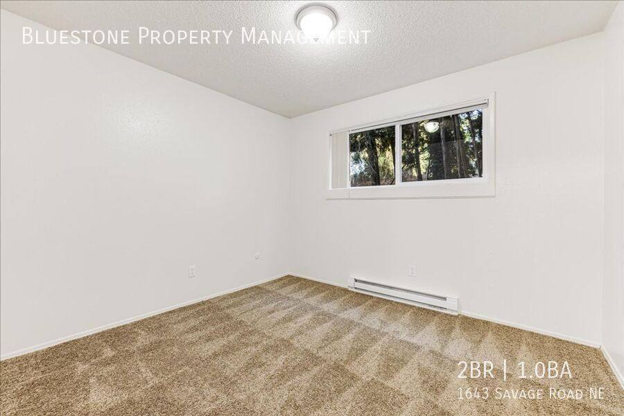 Apartment for rent at 1643 Savage Rd NE, Salem, OR 97301