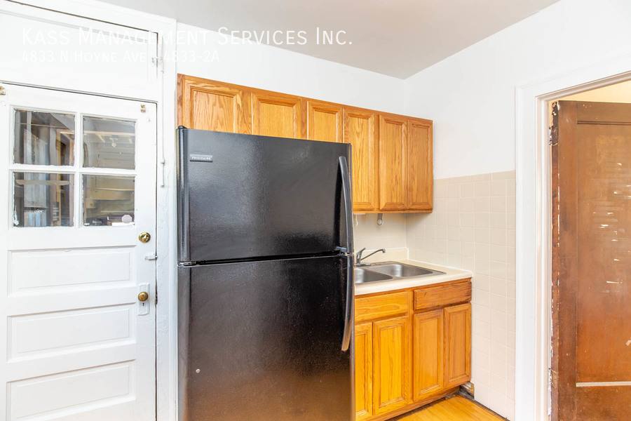 Apartment for rent at 4833 N Hoyne Ave #2A, Chicago, IL 60625