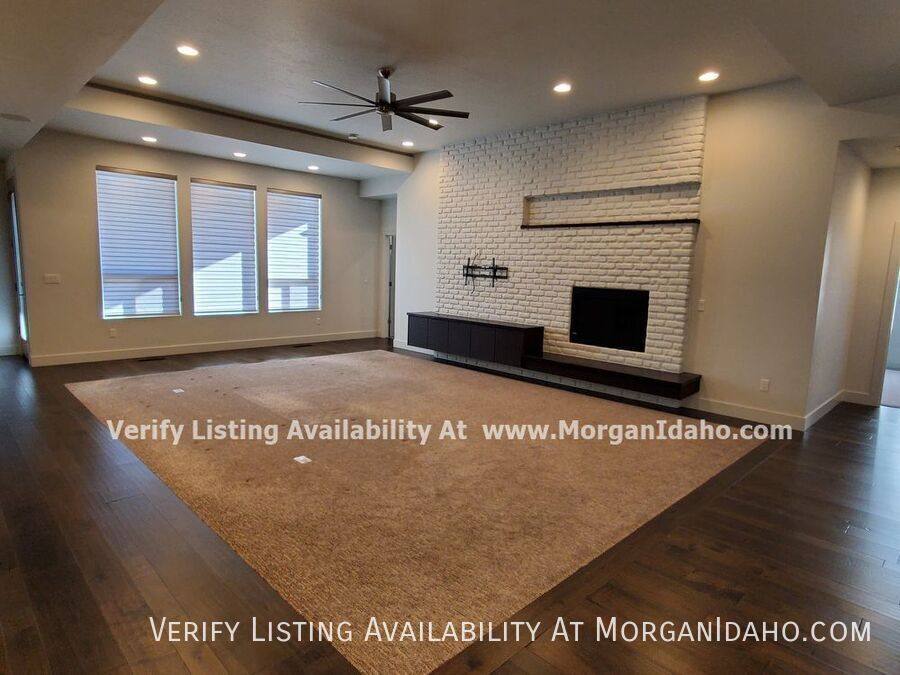 House for rent at 6518 N Fairborn Ave, Meridian, ID 83646