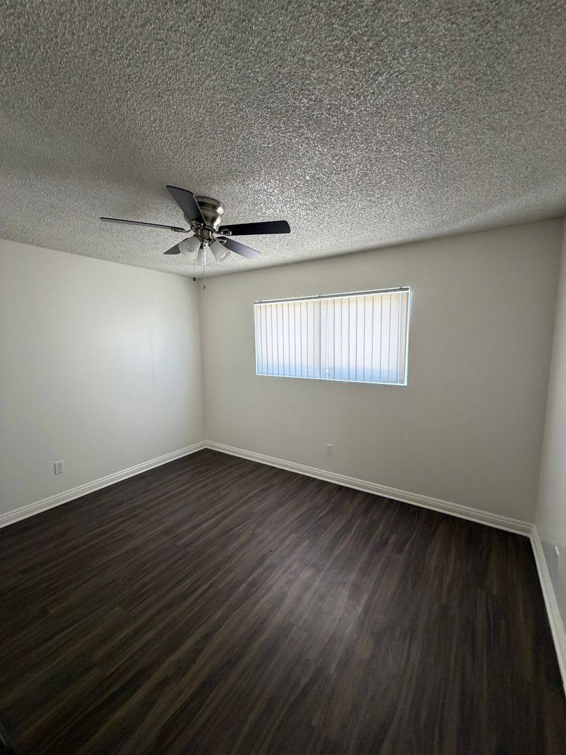 Apartment for rent at 550 Temple Ave, Long Beach, CA 90814