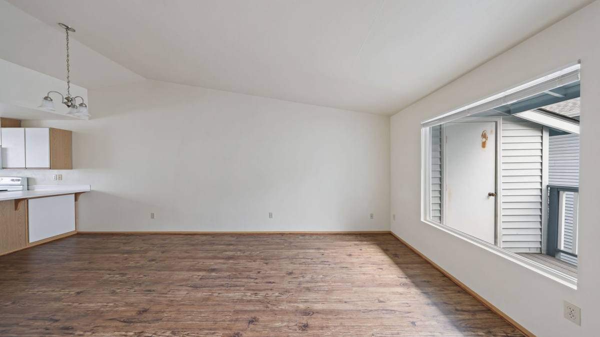Condo for rent at 730 SE 8th Ave, Oak Harbor, WA 98277