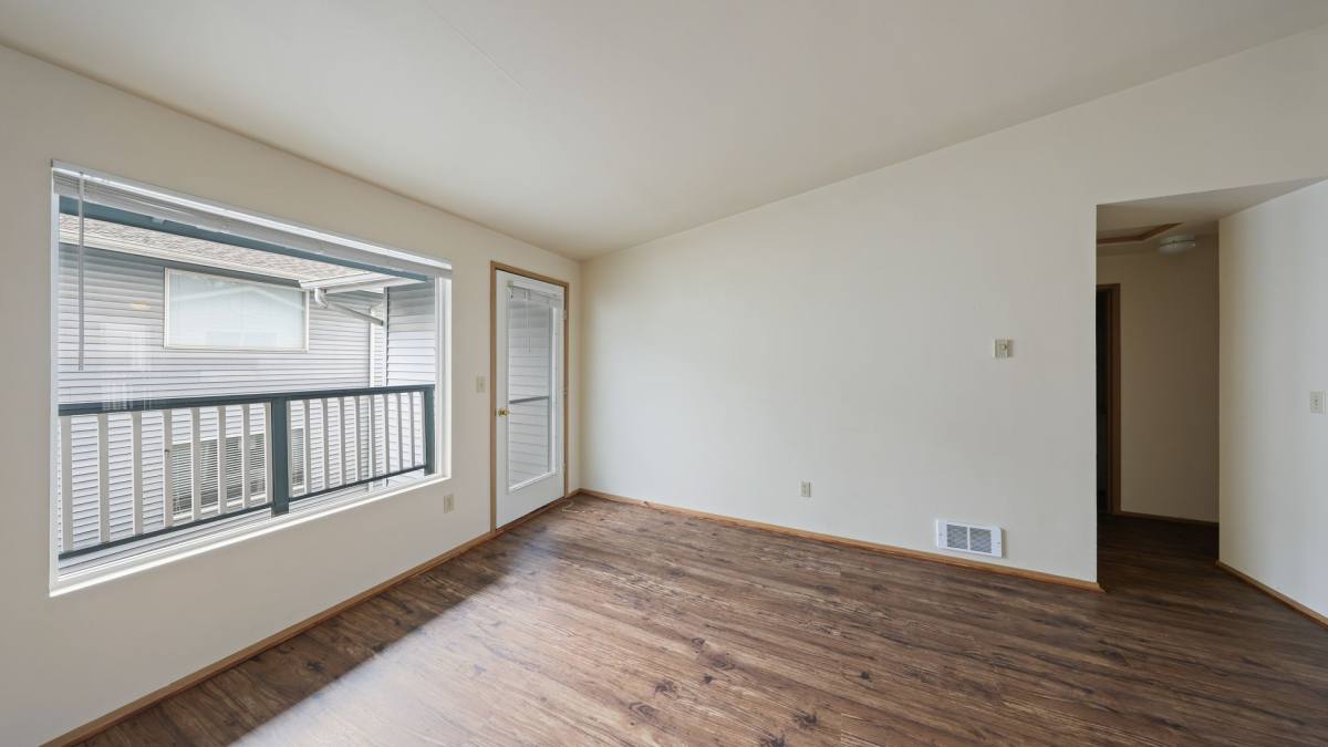 Condo for rent at 730 SE 8th Ave, Oak Harbor, WA 98277