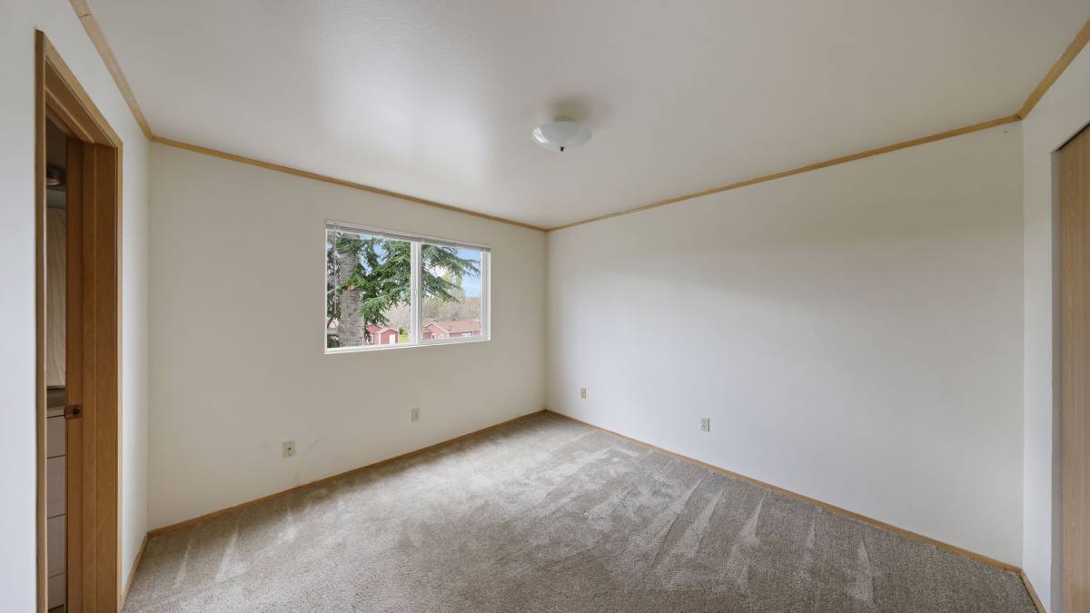 Condo for rent at 730 SE 8th Ave, Oak Harbor, WA 98277