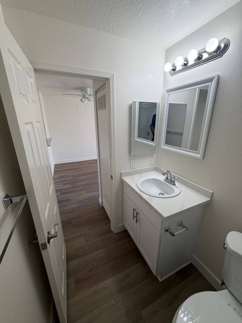 Apartment for rent at 1030 Coronado Ave, Long Beach, CA 90804