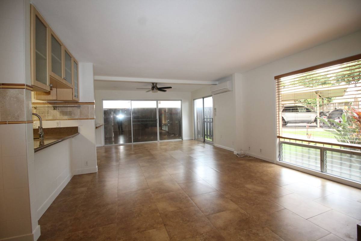 Townhouse for rent at 94-846A Lelepua St, Waipahu, HI 96797