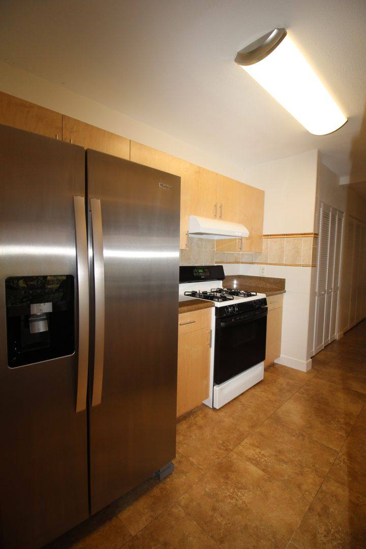 Townhouse for rent at 94-846A Lelepua St, Waipahu, HI 96797