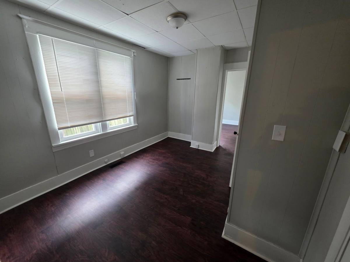 Apartment for rent at 1713 S State St, Springfield, IL 62704