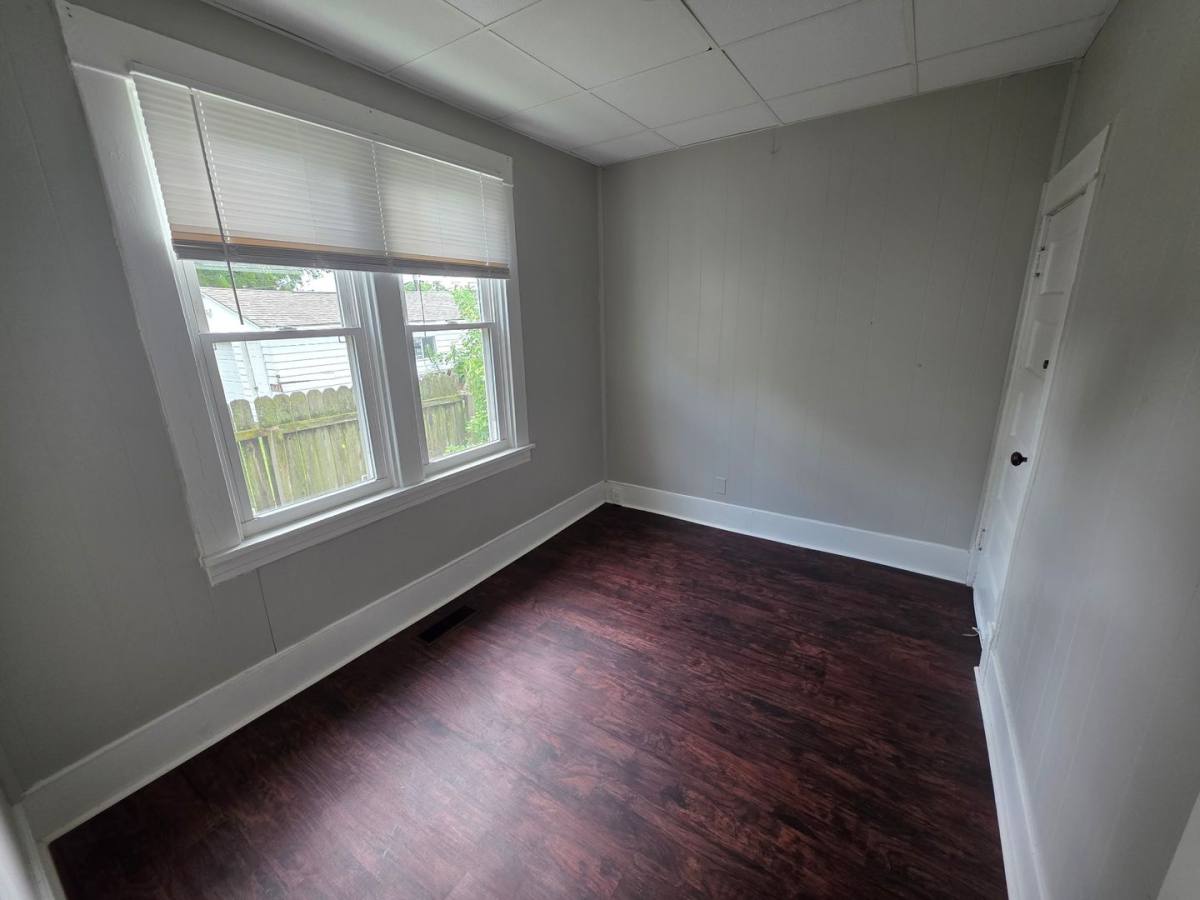 Apartment for rent at 1713 S State St, Springfield, IL 62704