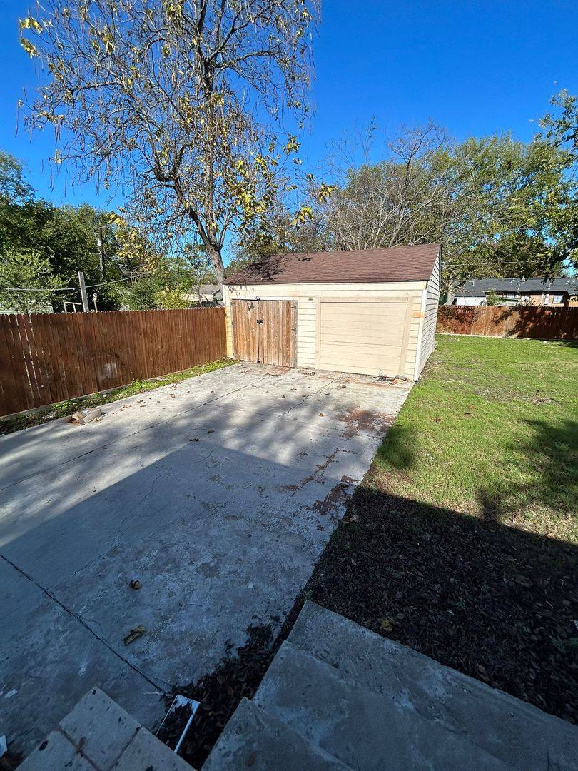 House for rent at 1531 Maple Dr, Garland, TX 75042