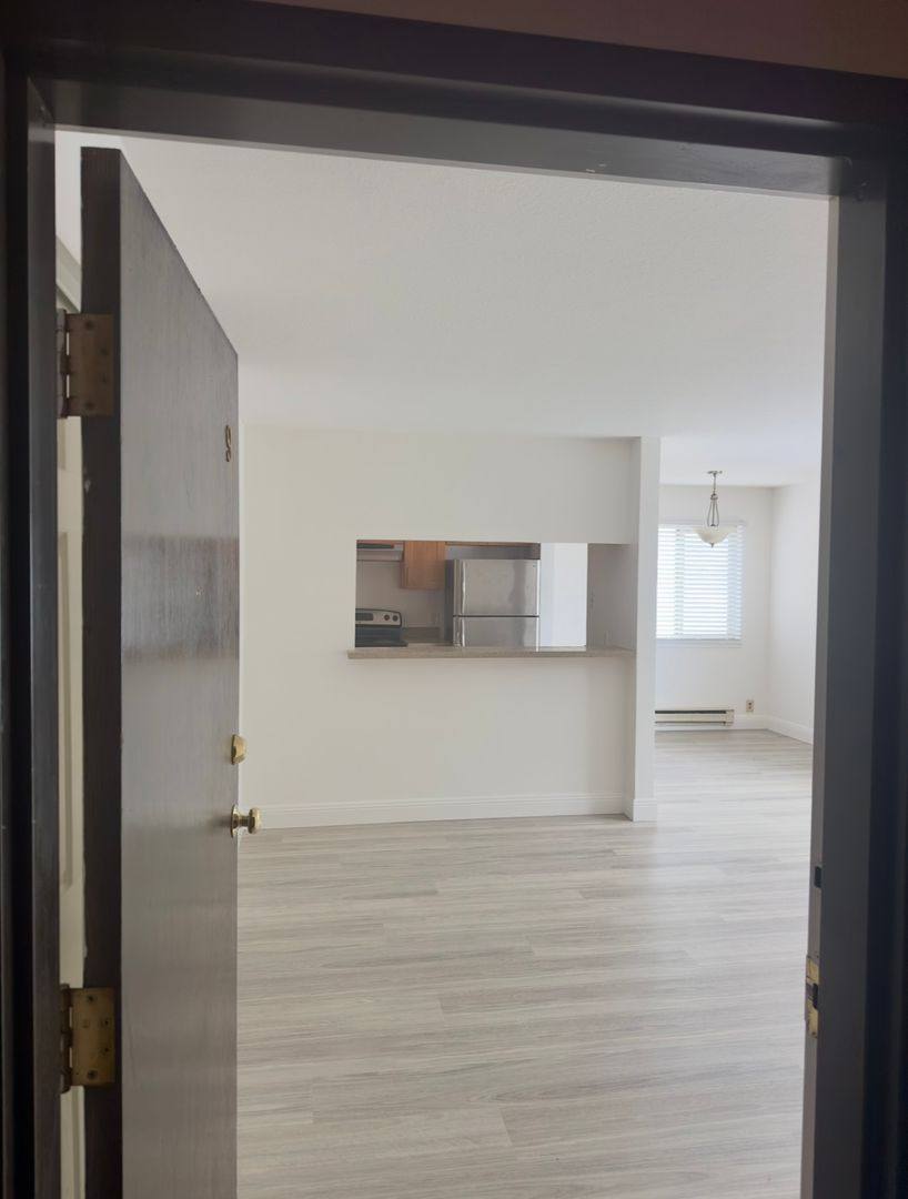 Apartment for rent at 1111 Mission Rd, South San Francisco, CA 94080
