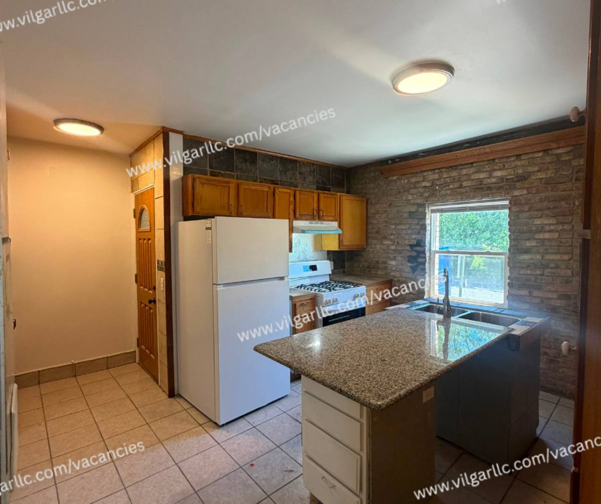 Apartment for rent at 3934 Evergreen St, East Chicago, IN 46312
