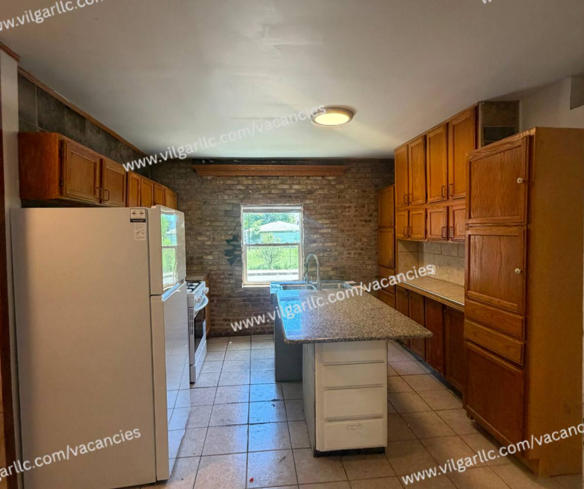 Apartment for rent at 3934 Evergreen St, East Chicago, IN 46312
