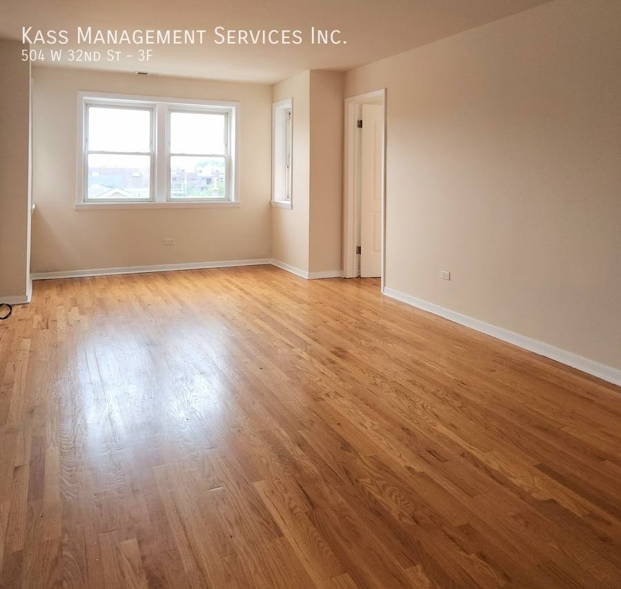 Apartment for rent at 504 W 32nd St #3F, Chicago, IL 60616