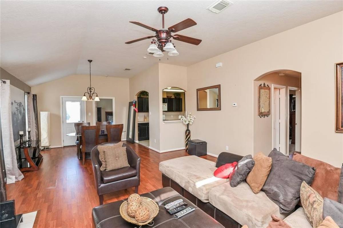 House for rent at 18446 S Wimbledon Dr, Katy, TX 77449