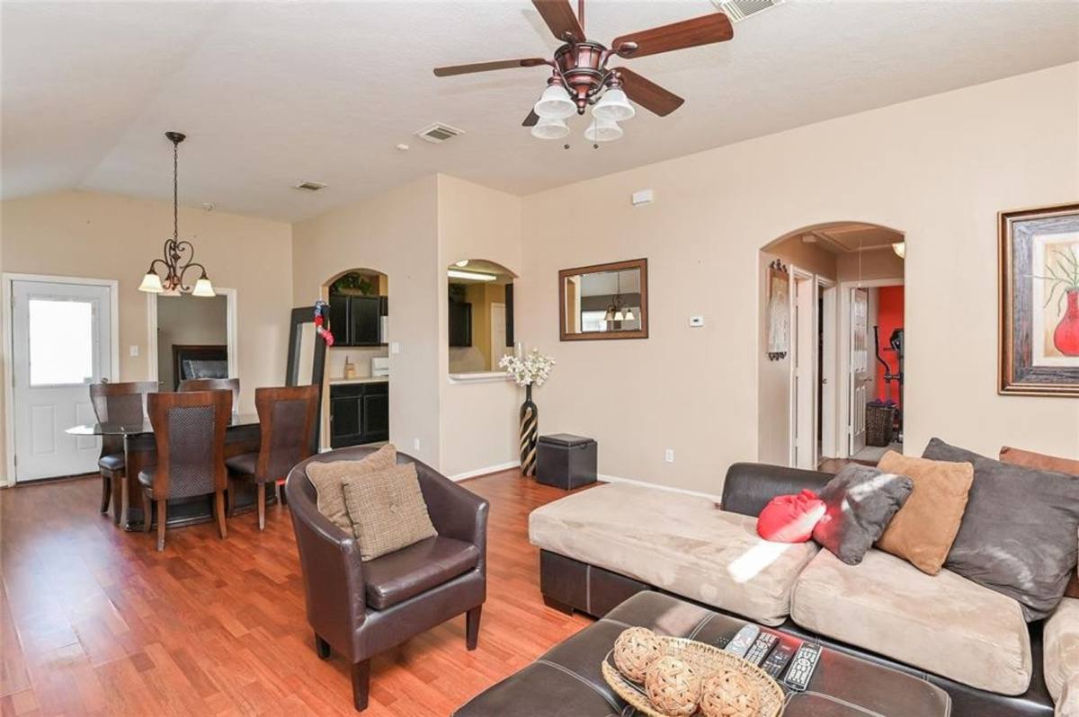 House for rent at 18446 S Wimbledon Dr, Katy, TX 77449