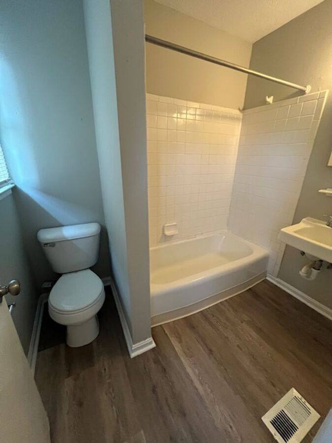 Apartment for rent at 2160 Winterberry Dr #A, Lexington, KY 40504