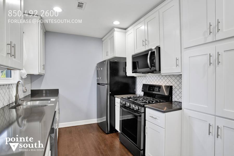 House for rent at 635 W Lee St, Pensacola, FL 32501